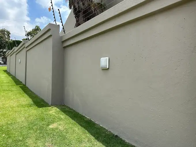 Freshly painted Durawall boundary wall